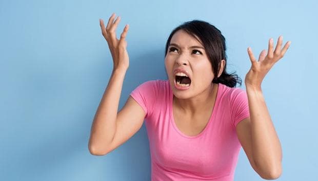 Komentar buruk dari orang yang nggak dikenal bisa berdampak buruk bagi emosi. (Shutterstock)