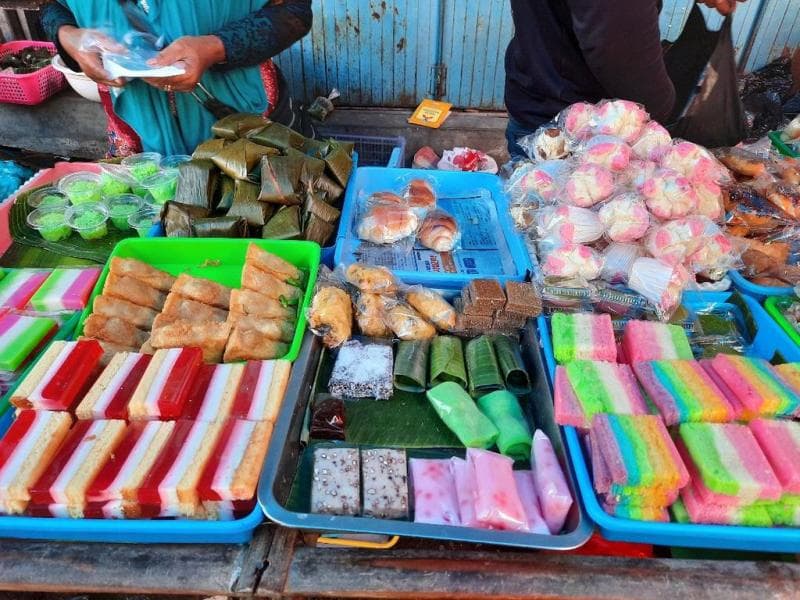 Menilik Surga Jajan Pasar di Temanggung, Pasar Entho Parakan