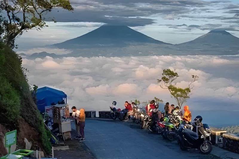 Sepeda motornya bisa disewa selama 3 jam. (Aboutsemarang/Dok Pendaki Cantik)