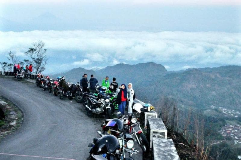 Mau Naik ke Gunung Telomoyo Tapi Nggak Bawa Sepeda Motor? Sewa Saja!