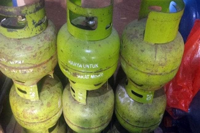 Meski diklaim stoknya aman, keberadaannya jauh dari warga. (Gatra/Hermawardi)