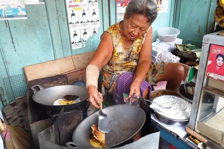 Jajanan Langka, Penjual Kue Tempel Tegal Tinggal Dua