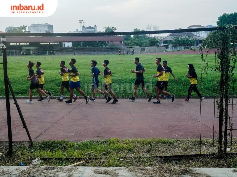 Velodorome Stadion Diponegoro yang biasa digunakan untuk atletik. (Inibaru.id/ Audrian F)<br>