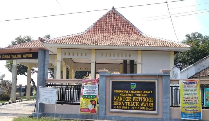 Kisah Perempuan Pembawa Petaka dalam Sejarah Desa Teluk Awur