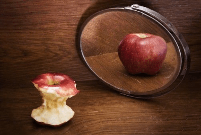 Jangan terlalu fokus pada kekurangan diri. (via Kompasiana)