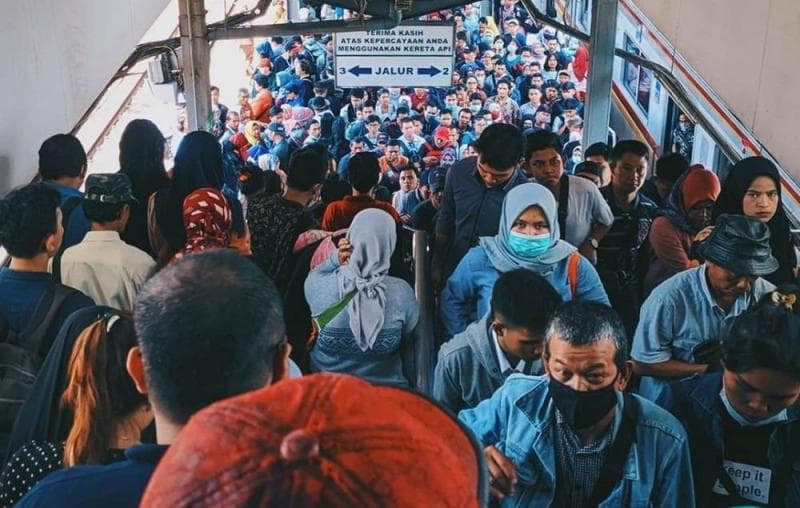Penggunaan transportasi umum bisa memicu penularan covid-19 (instagram.com/fahreza_archive)