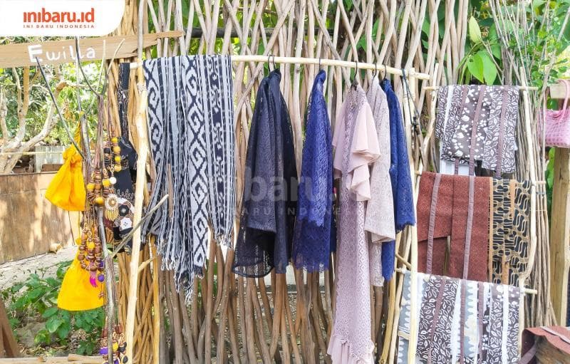 Outer Brokat; Dipilih Anak Muda karena Elegan dan Simpel