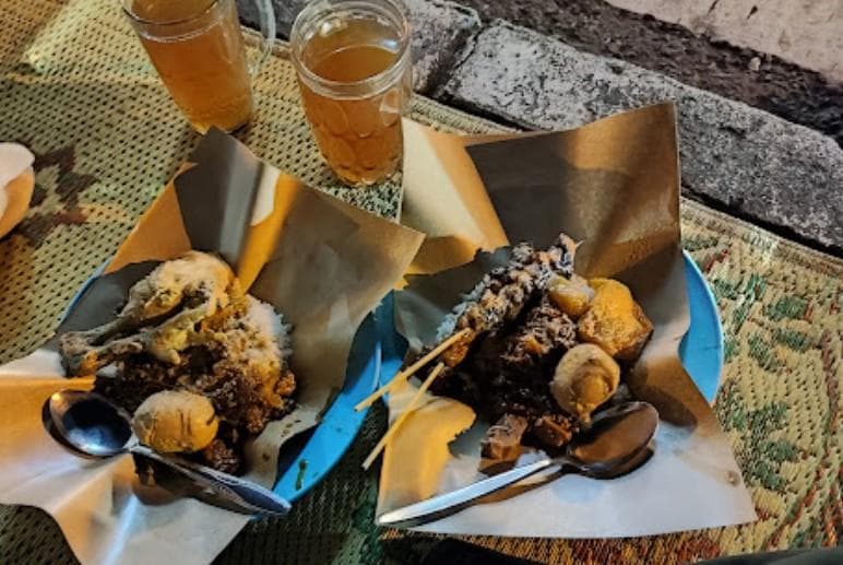 Gudeg Mercon Bu Tinah buka pukul 21.00 WIB. (Googlestreetview/Hasan Al Basri)