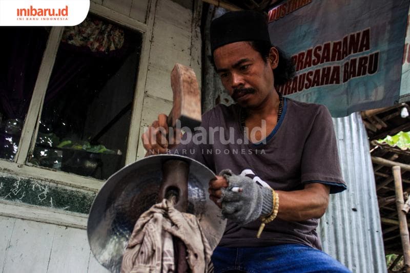 Pekerja yang dirumahkan atau kena PHK disarankan untuk mendaftar Kartu Prakerja. (Inibaru.id/ Audrian F)<br>