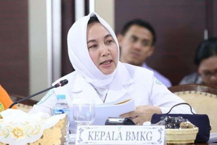 Kepala BMKG Dwikorita Karnawati mengatakan beberapa daerah harus waspada bencana akibat curah hujan. (via RRI)