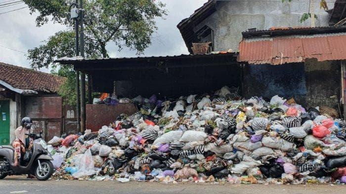 Yogyakarta darurat sampah. (via Tribun)