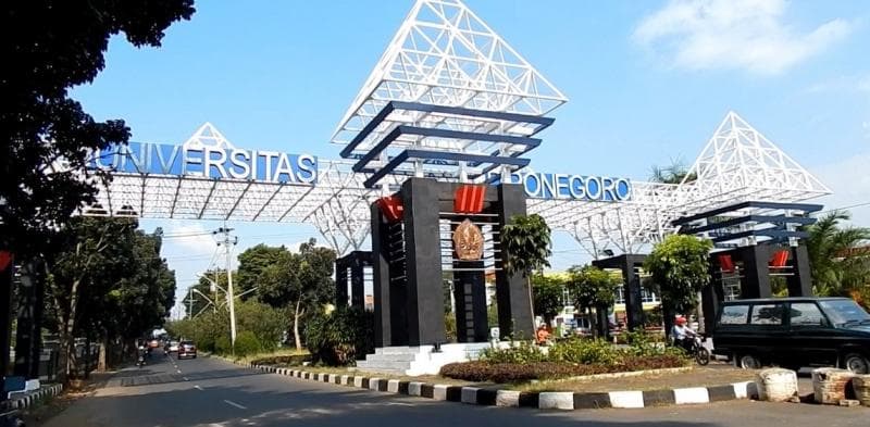 Universitas Diponegoro menduduki peringkat nomor 2 universitas yang paling banyak diminati. (Mamikos)