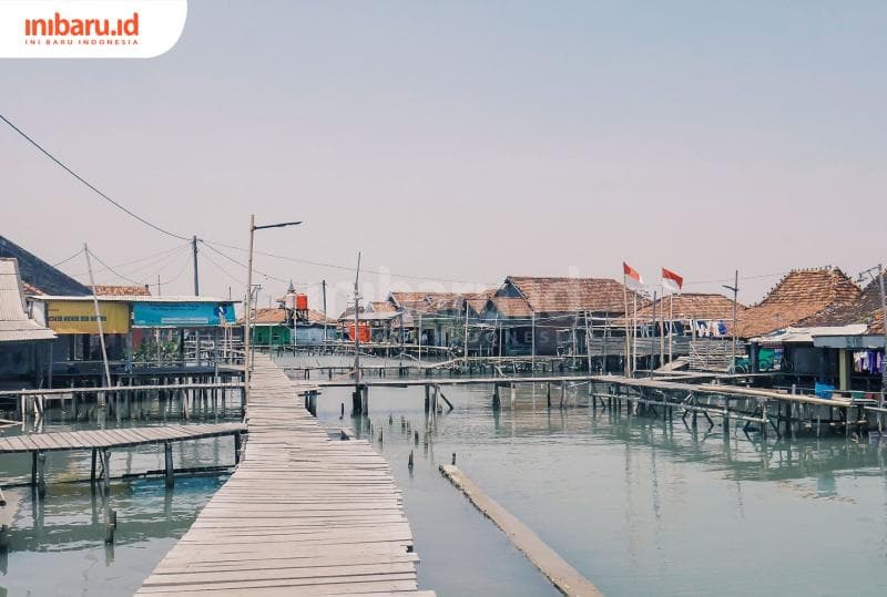 Gambar pemukiman warga terdampak rob&nbsp;Dukuh Timbulsloko, Desa Timbulsloko, Kecamatan Sayung, Kabupaten Demak, Jumat (15/9/2023).&nbsp;(Inibaru.id/ Ayu Sasmita)