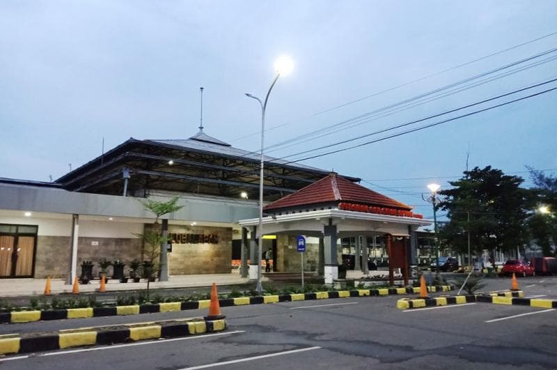 Stasiun Solo Balapan. (Surakarta.go.id)