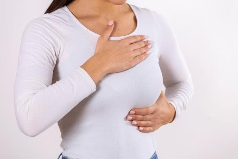 Alih-alih ukuran, faktor genetik lebih berpengaruh terhadap risiko kanker payudara. (Mediaindonesia/Freepik)