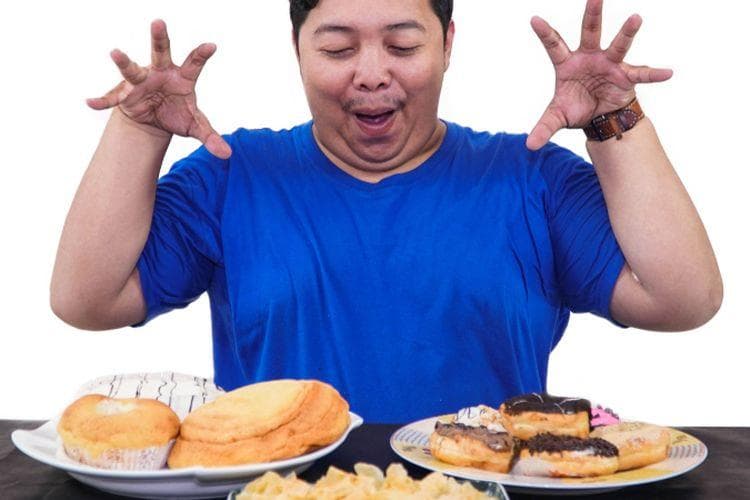 Ada beberapa jenis camilan yang perlu kamu hindari agar diet sukses. (SVRSLYIMAGE)