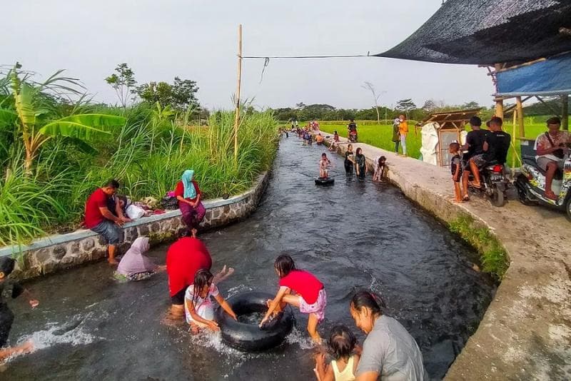 Serunya Wisata Keluarga di Kali Talang Boyolali