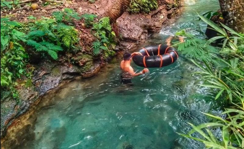 Kamu bisa bermain air sepuasnya di Kali Udal Gumuk. (IG/Jawagraph)