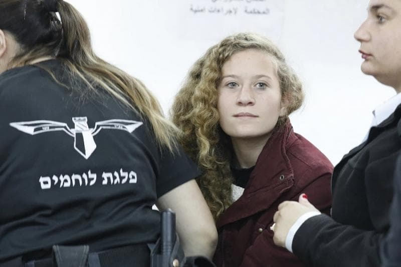 Ahed Tamimi, tokoh perlawanan Palestina ditangkap tentara Israel. (Tribunnews)