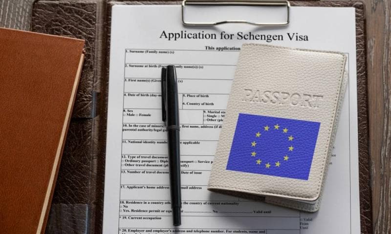 Dokumen pengajuan visa Schengen sebaiknya diajukan 3 bulan sebelumnya. (Cermati)