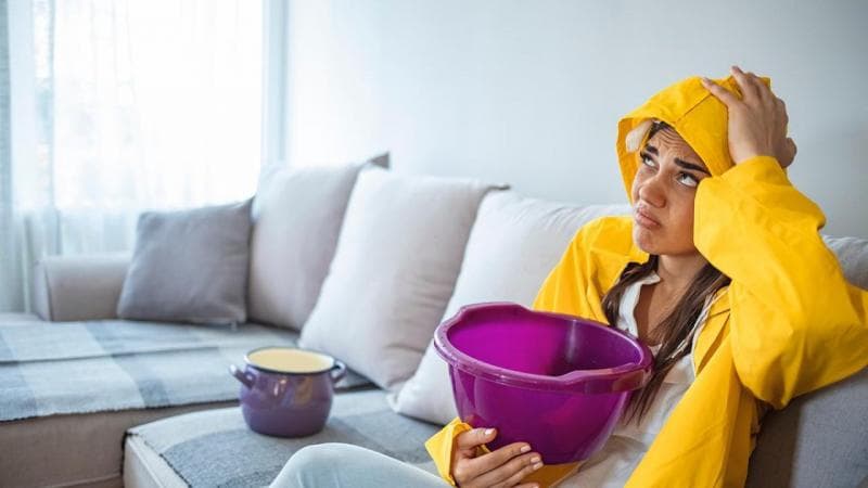 Lakukan Hal Ini Jika Atap Rumah Bocor