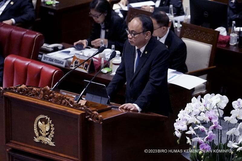 Menteri Budi Arie saat rapat paripurna pengesahan UU ITE. (dok. Kominfo)