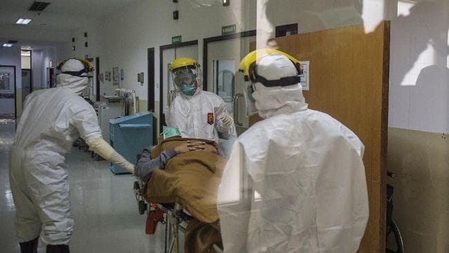 Peran tenaga medis sangat besar. (Antara/M. Agung Rajasa)<br>