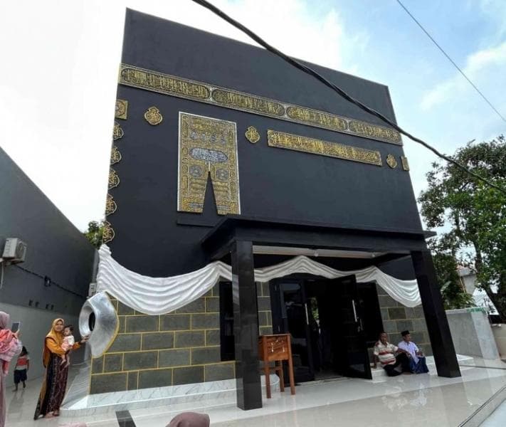 Masjid Baitul Atiq Al Jabbar Jepara, Ingatkan Pengunjung pada Ka'bah di Makkah