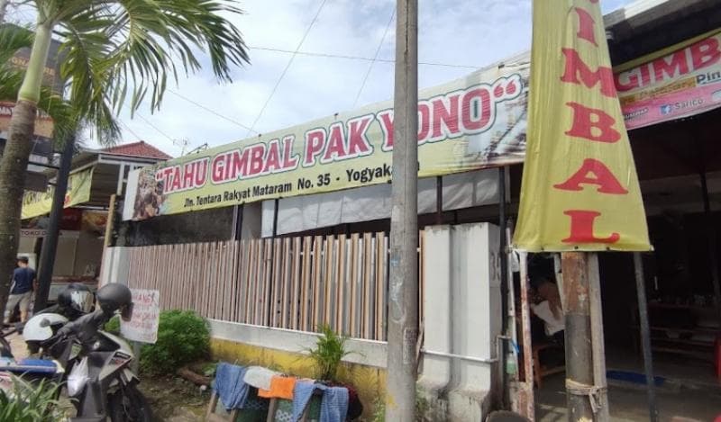 Tahu Gimbal Pak Yono selalu dijejali pembeli. (Googleuser/Truly Nugraheny)