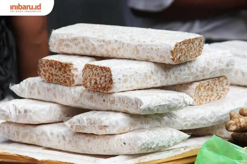 Tempe bisa disimpan dalam kondisi utuh. (Inibaru.id/Triawanda Tirta Aditya)