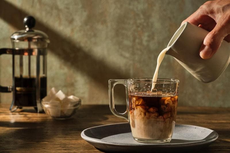 Kopi jika dikonsumsi sembarangan bisa bikin kolesterol tinggi. (Getty Images/iStock Photos)