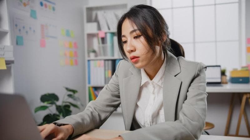 Baru Pertengahan Bulan, Mengapa Januari Terasa Sangat Lama?