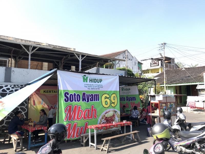 Dilengkapi Potongan Tahu Bacem, Begini Lezatnya Soto Ayam 69 Mbah Mul Magelang