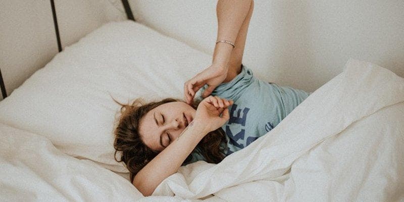 Mager di Rumah Tetap Harus Pakai Sunscreen