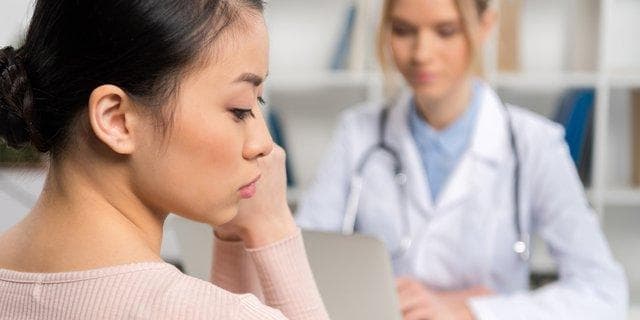 Kenapa keluhan sakit hilang begitu kita masuk ruang dokter? (shutterstock)