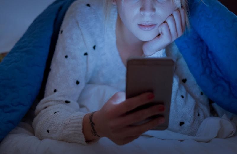 Mindless Scrolling, Kebiasaan Online Terus Tanpa Tujuan