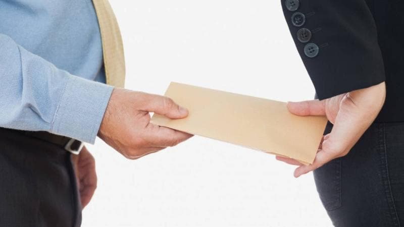 Caleg Bagi-Bagi Barang: Boleh Asal Nggak Lebih dari Rp100 Ribu