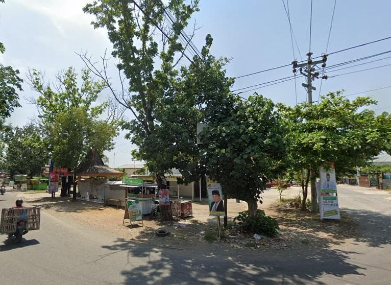 Lokasi jualan Mi Tek Tek Kak San ada di dekat Lapangan Tanjung Karang, Jati, Kudus. (Google Street View)