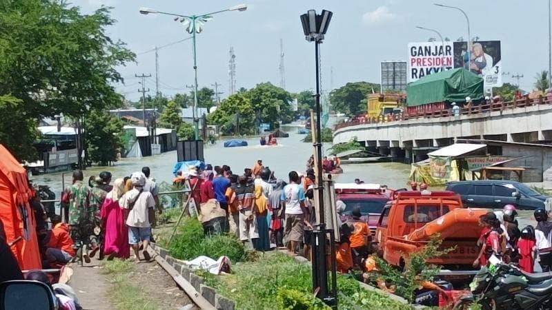 Kondisi terkini banjir Demak. (Twitter/linggaralfi)