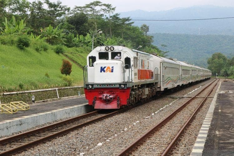 Kereta api merupakan sala satu transportasi favorit untuk mudik. (via Inibaru.id)&nbsp;