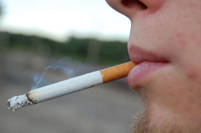 Ilustrasi: Saat merokok setelah olahraga yang ditakutkan kadar oksigen yang masuk ke paru-paru berkurang. (Myspace/milestone362/abcindonesia)