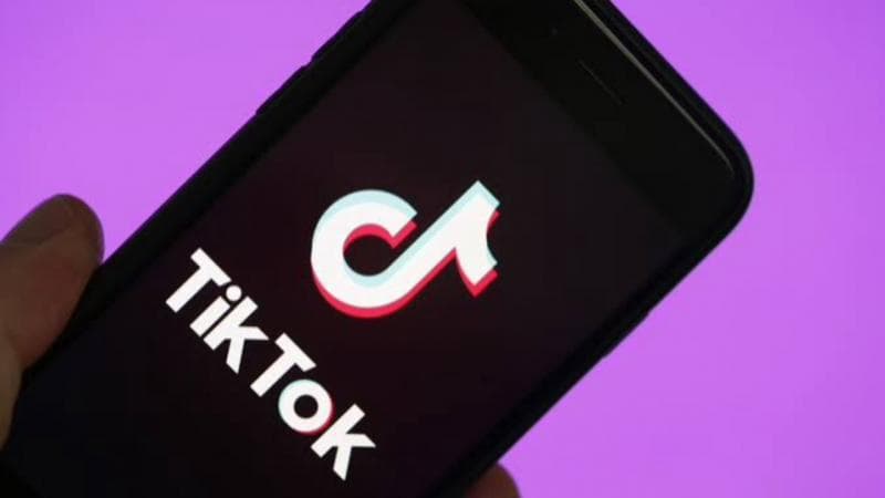 Kecanduan TikTok bisa bikin masalah kesehatan mental bagi para remaja. (Osc.medcom.id)