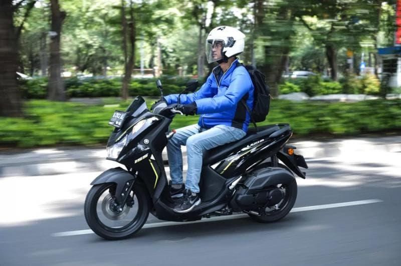 Tanda oli gardan sepeda motor harus diganti. (Yamaha)