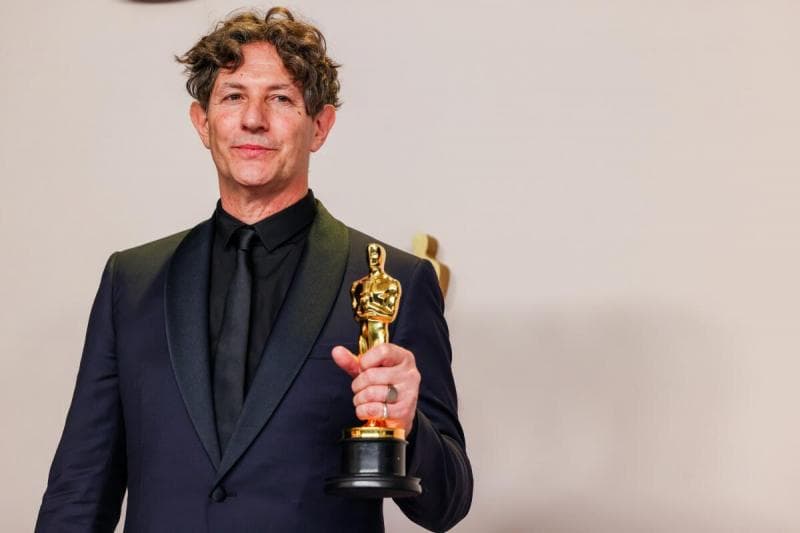Para Selebritas Memprotes Serangan Israel di Panggung Oscars 2024