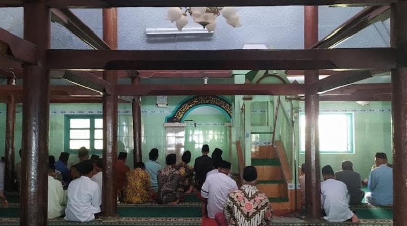 Masjid Jami Baitul Muttaqin di Trasan, Bandongan, Magelang. (Googleuser/King Rudraksha)