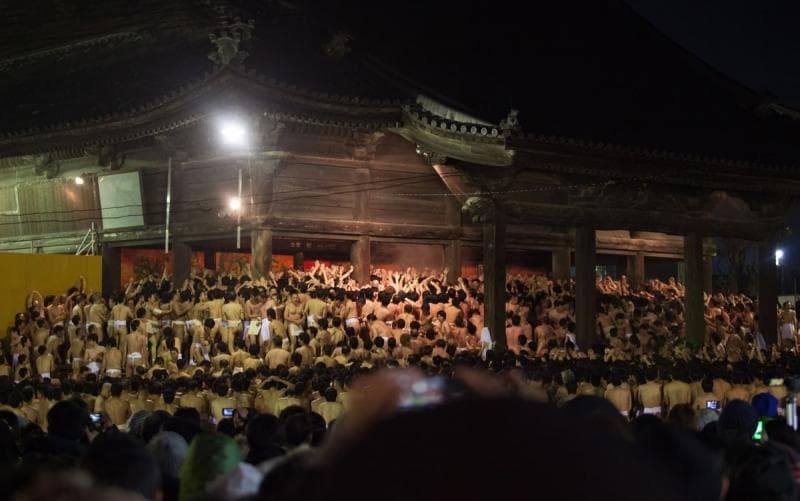 Berkurangnya peserta Festival Sominsai kemungkinan terjadi karena semakin menurunnya angka kelahiran di Jepang beberapa waktu terakhir. (Getty Images/Trevor Williams via The Atlantics)