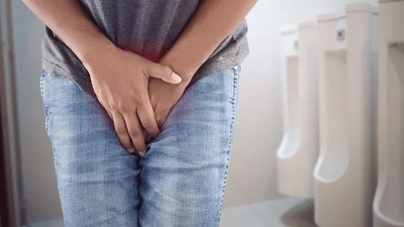 Bener Nggak Sih Menahan Kencing Bikin Batu Ginjal?