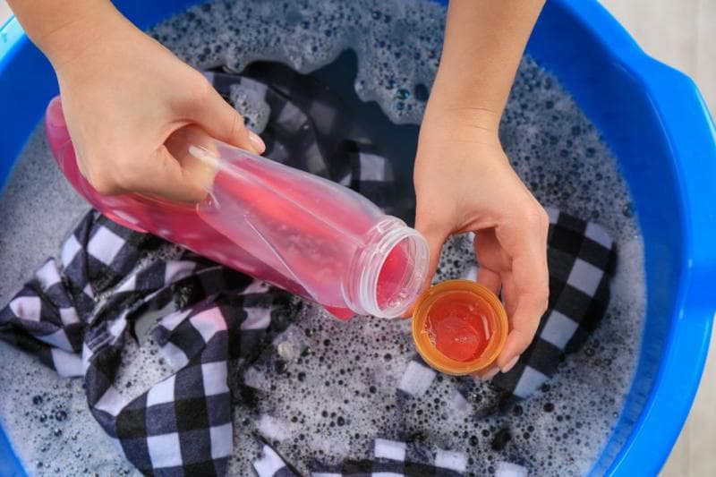 Detergen juga sebaiknya dipilih yang ramah lingkungan. (Shutterstock)