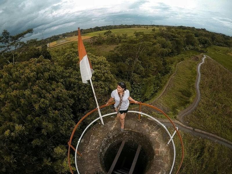 Pemandangan dari puncak Tugu Waseso Klaten. (Twitter/jogjamedia)