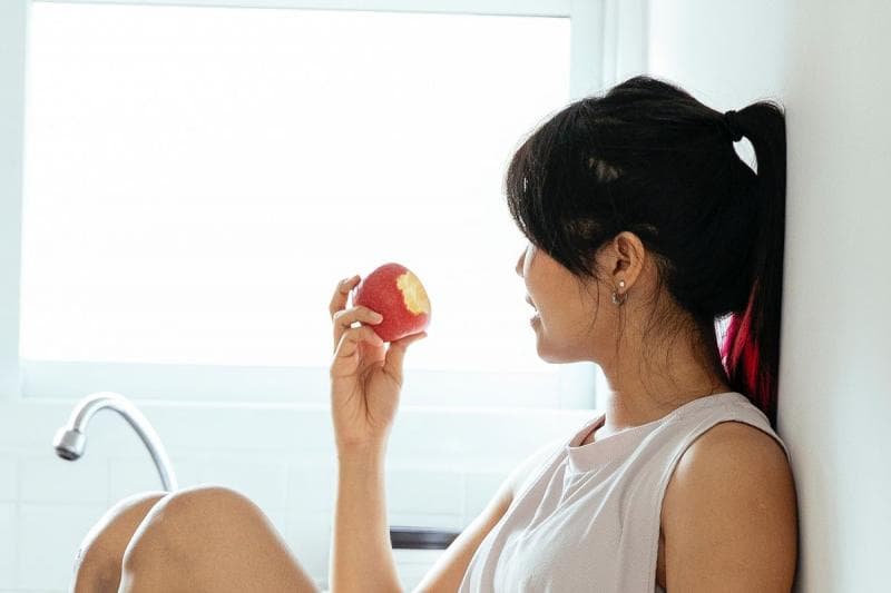 Sebelum Dimakan, Haruskah Kulit Buah Dikupas?